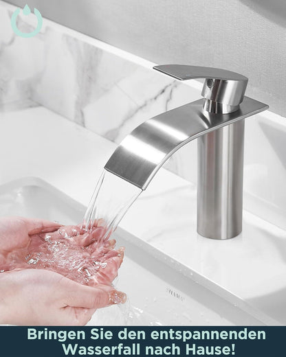 Badezimmerarmatur Wasserfall Einhand Einlochmontage 110mm Chrom