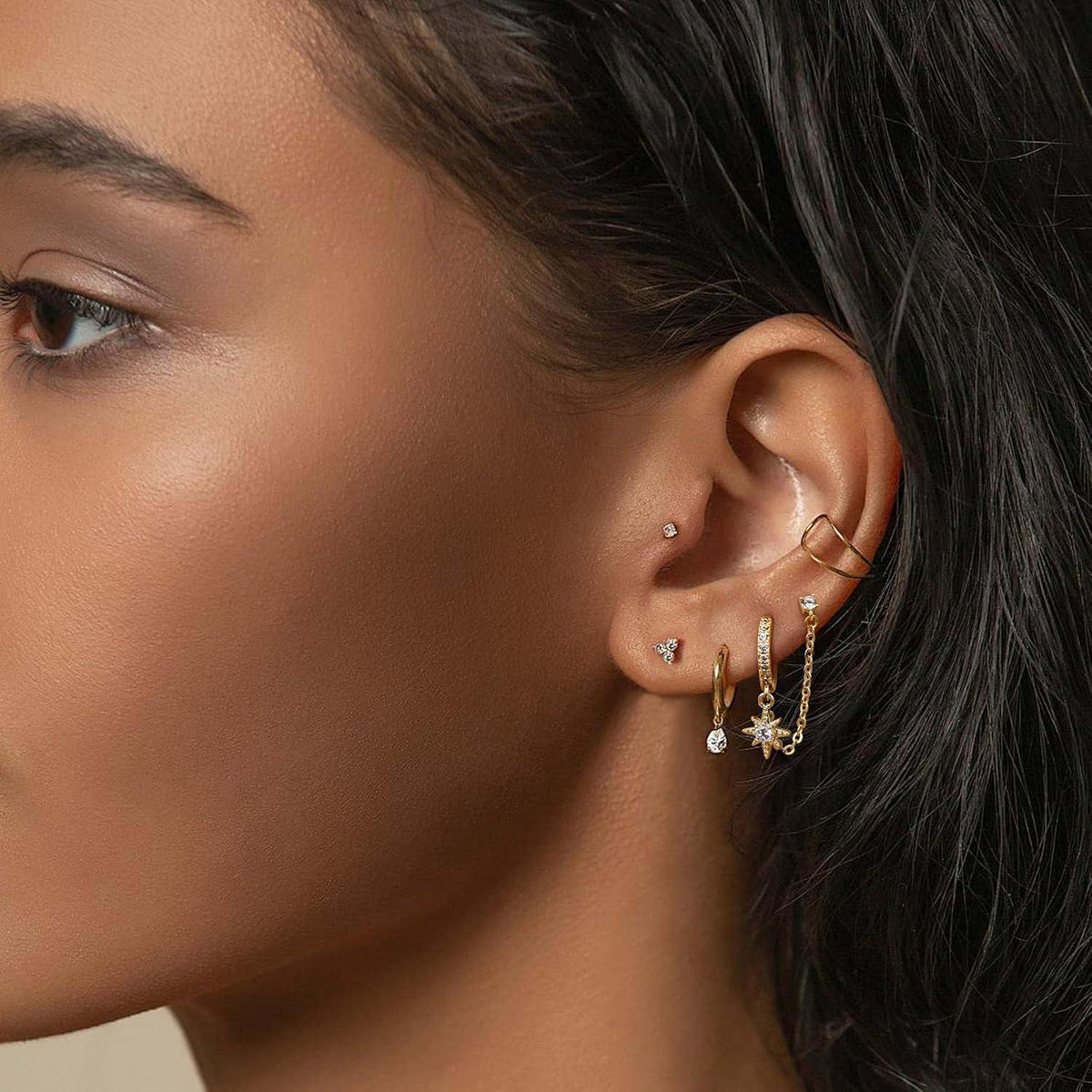 Silberne Creolen mit Kette & Zirkonia – Ohrstecker für Damen