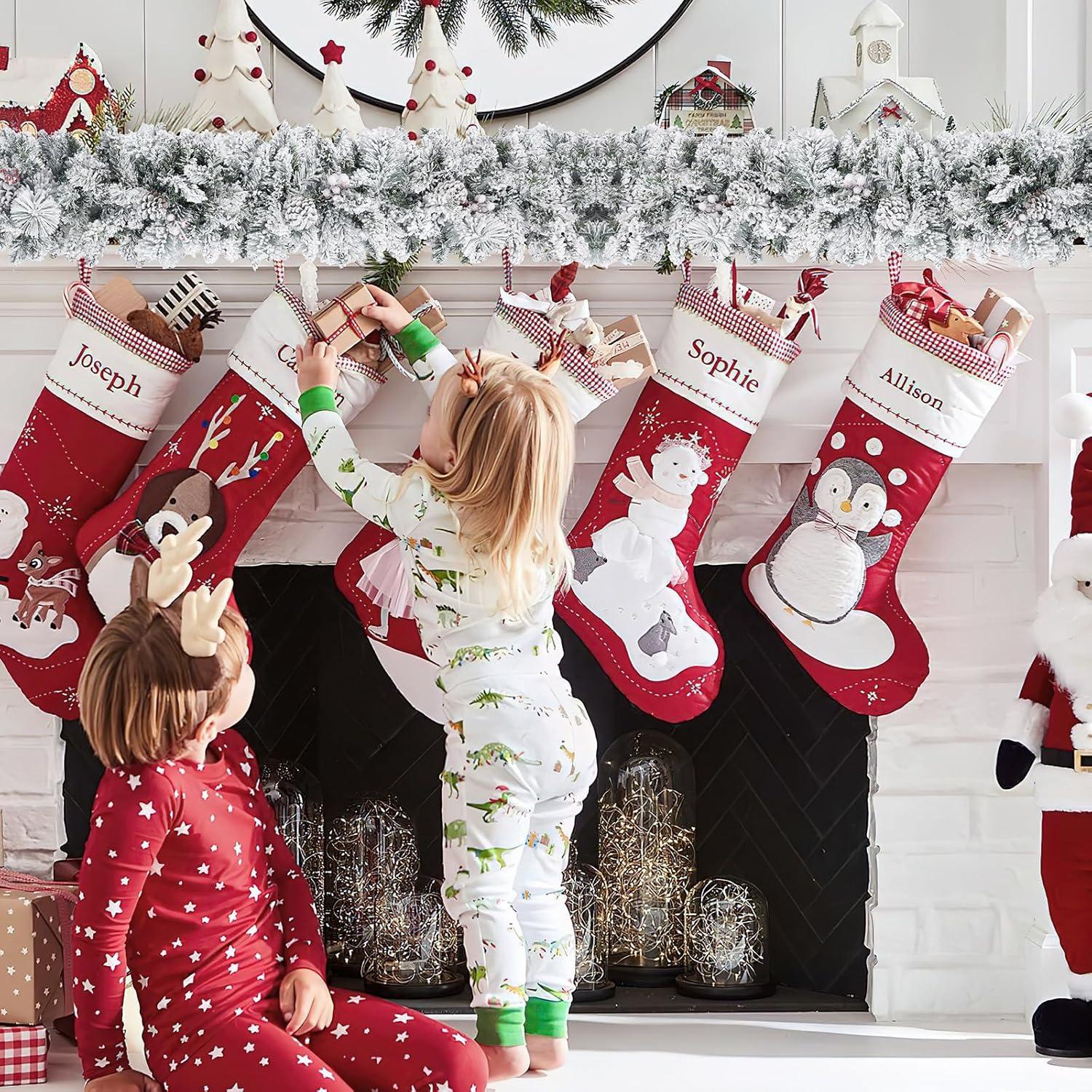 Weihnachtsgirlanden 9 Fuß Schnee Tannenzapfen rote Beeren Kamin Tür
