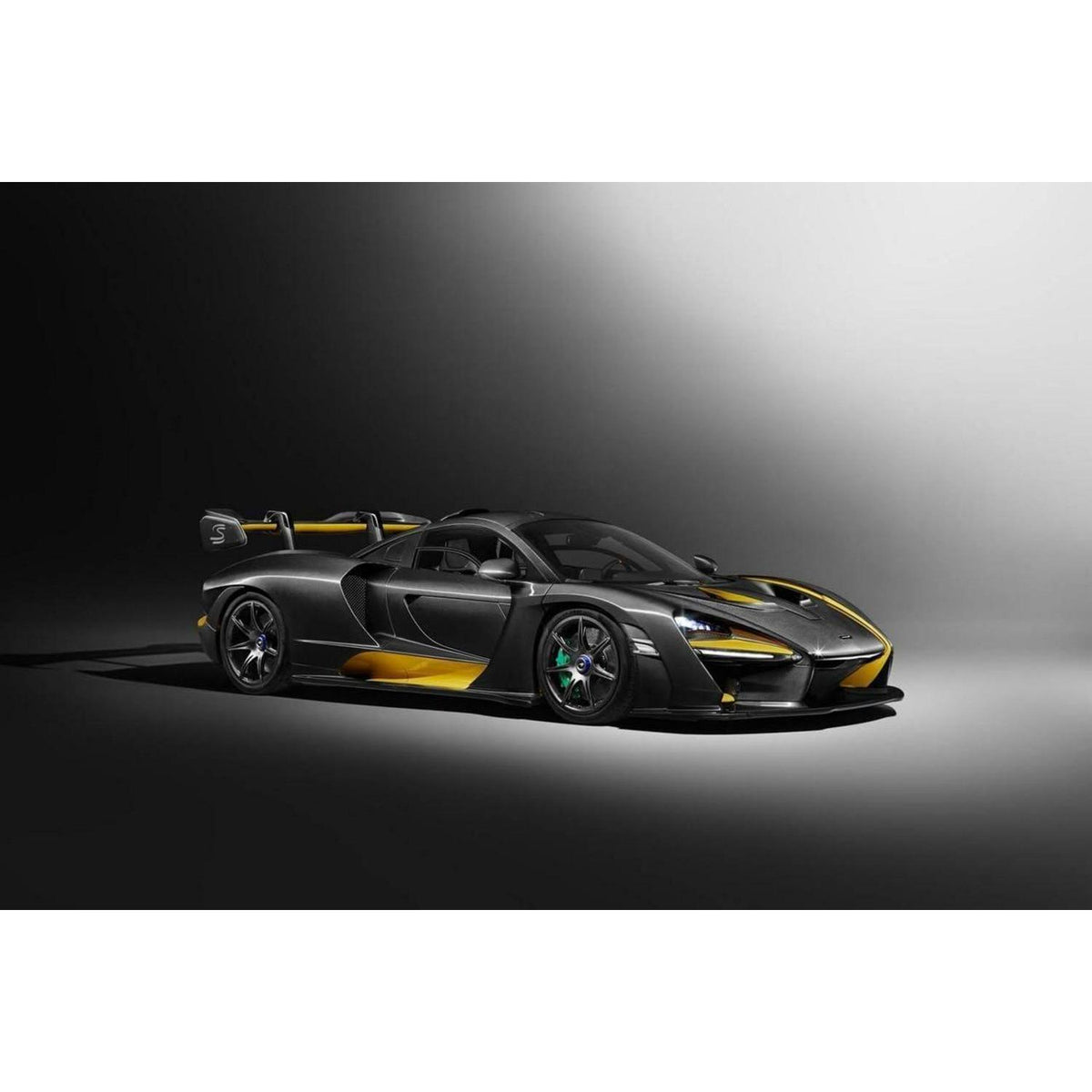 Autofolie Carbon Schwarz 762x152cm – Kratzfest & Air Release