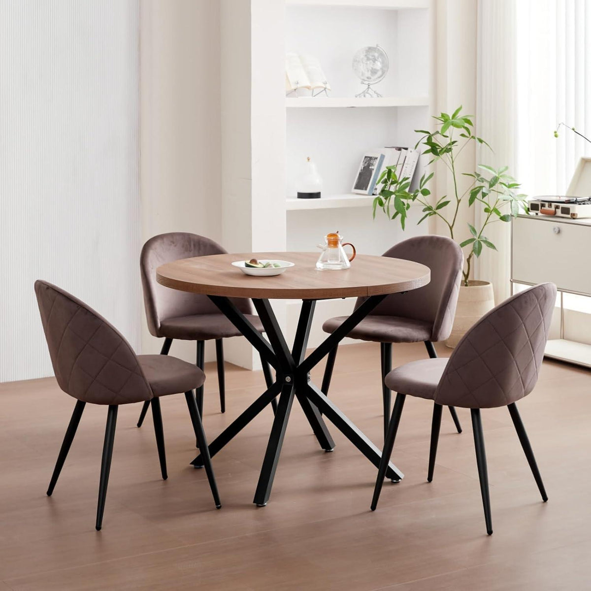 4er Set Samt Esszimmerstühle mit Metallbeinen – Braun