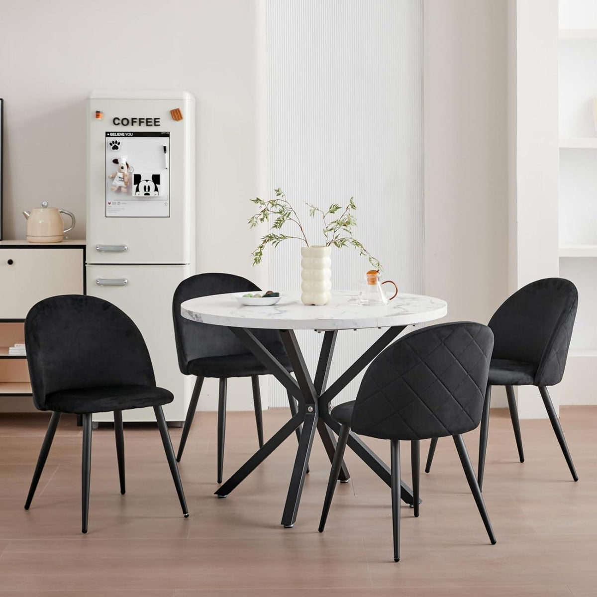 4er Set Samt Esszimmerstühle mit Metallbeinen Schwarz
