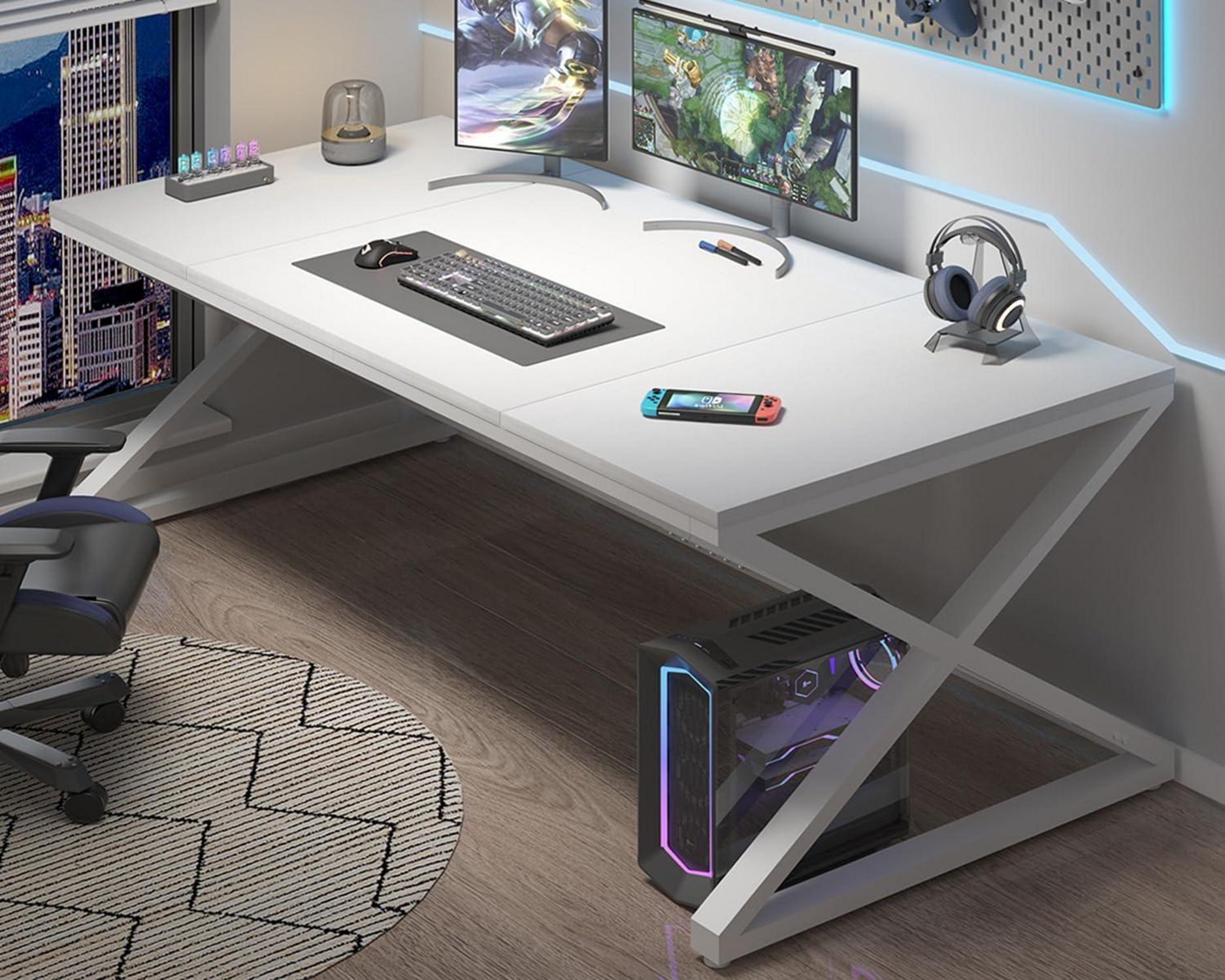 Großer moderner Computertisch Home-Office