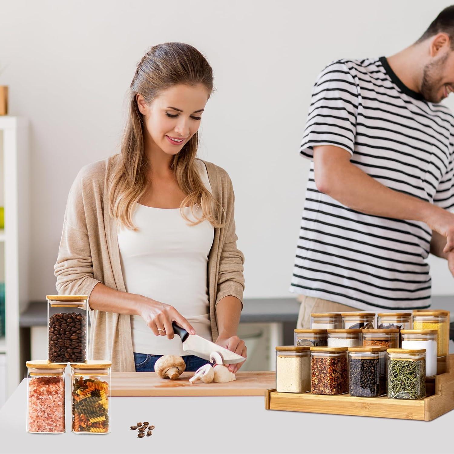 12er YUEYEE Gewürzgläser Bambusdeckel Etiketten 6oz Küche Ordnung