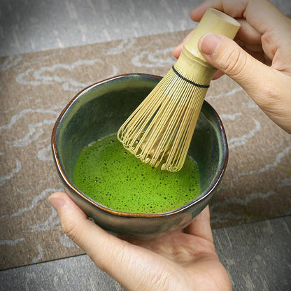 Japanisches Matcha-Tee-Set mit 100