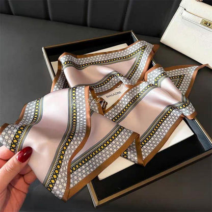 Langer Satin-Seidenschal mit Diamant-Muster in Braun-Champagner