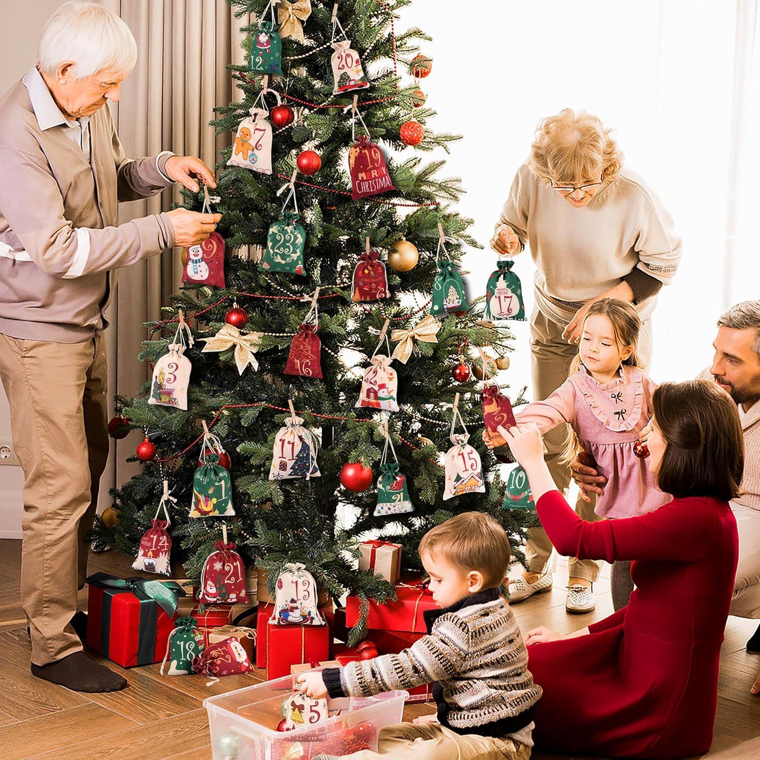 Adventskalender 2024 DIY Befüllen Weihnachtsdekoration Stoffbeutel Holzklammern