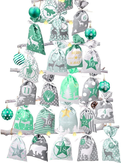 Adventskalender zum Befüllen mit Stoffbeuteln und Kette