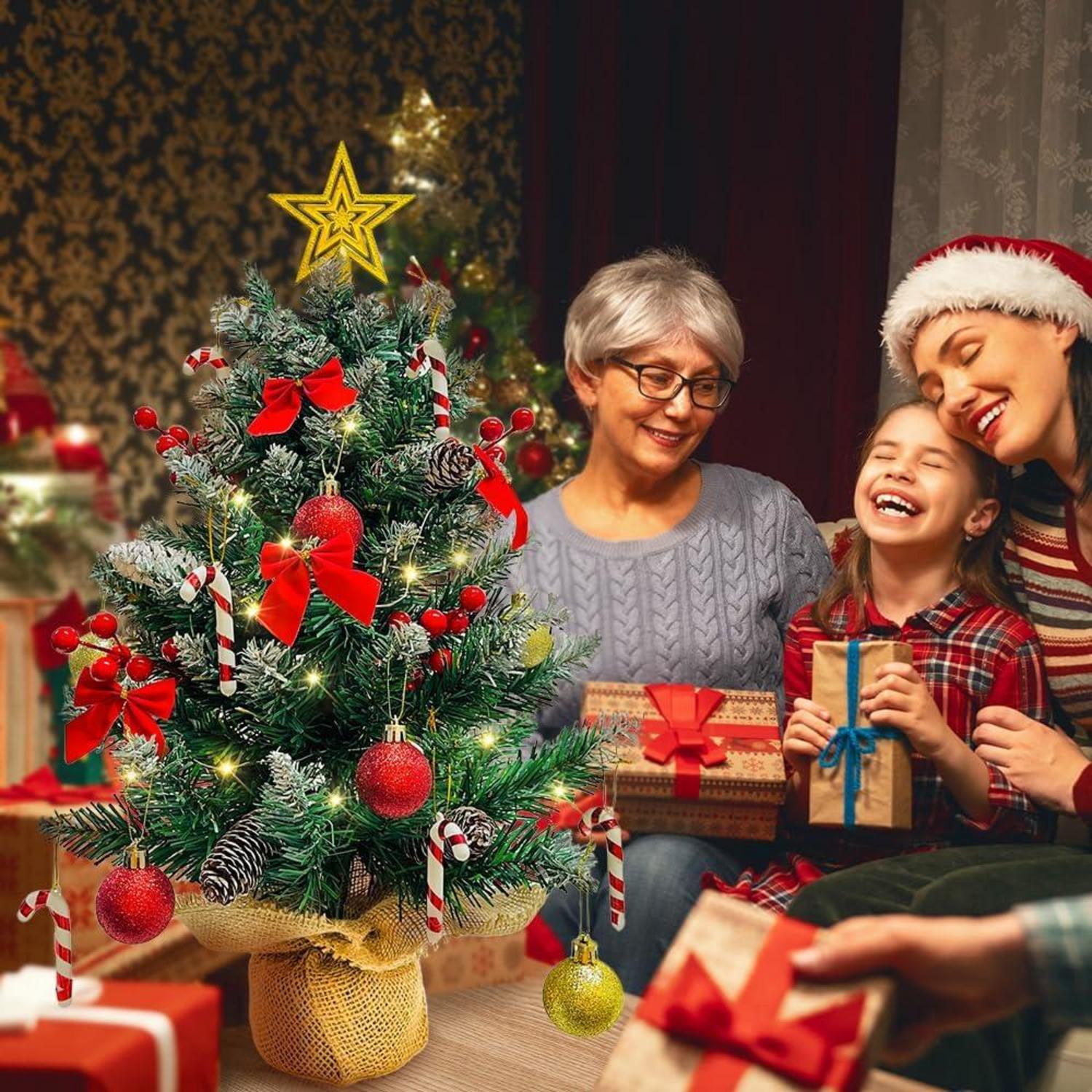 Weihnachtsbaum 60cm mit LED Beleuchtung und Deko-Schnee
