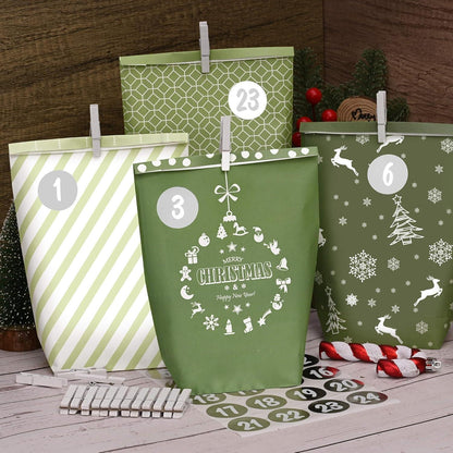 Grüne Weihnachtstüten zum Selbstgestalten