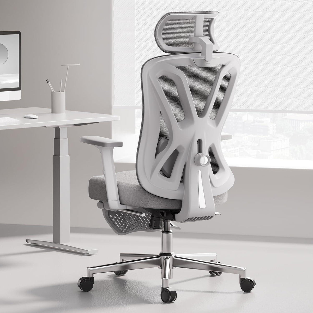 Ergonomischer Bürostuhl mit Lordosenstütze und Fußstütze Grau