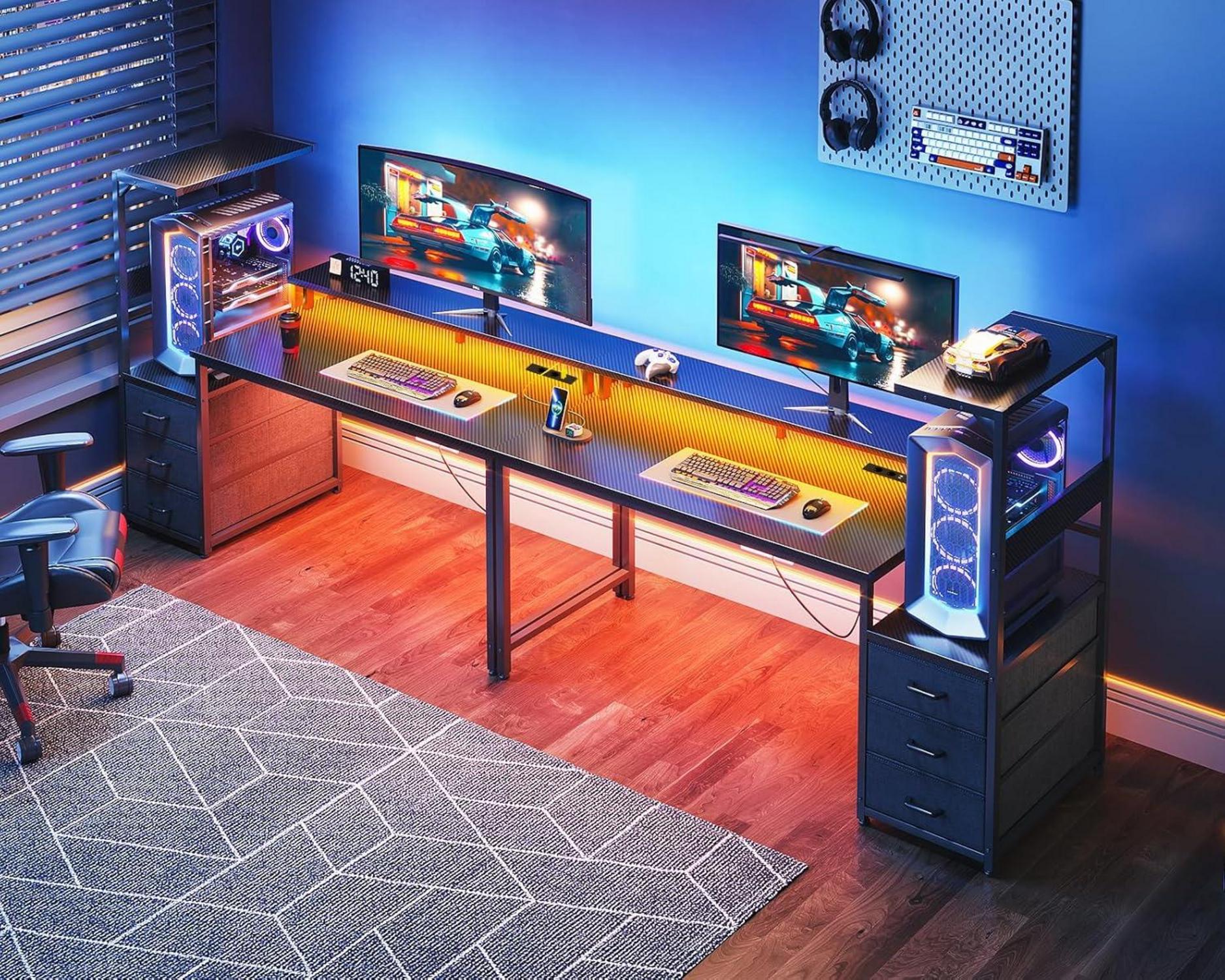 Gaming Tisch mit LED-Beleuchtung und Steckdose, Carbon Fiber, Schwarz, 151×50 cm