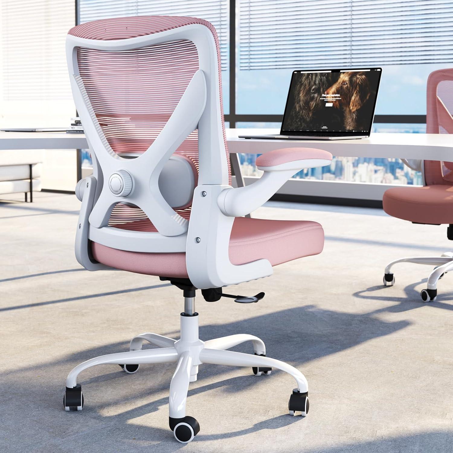 Ergonomischer Bürostuhl mit Lendenwirbelstütze in Rosa