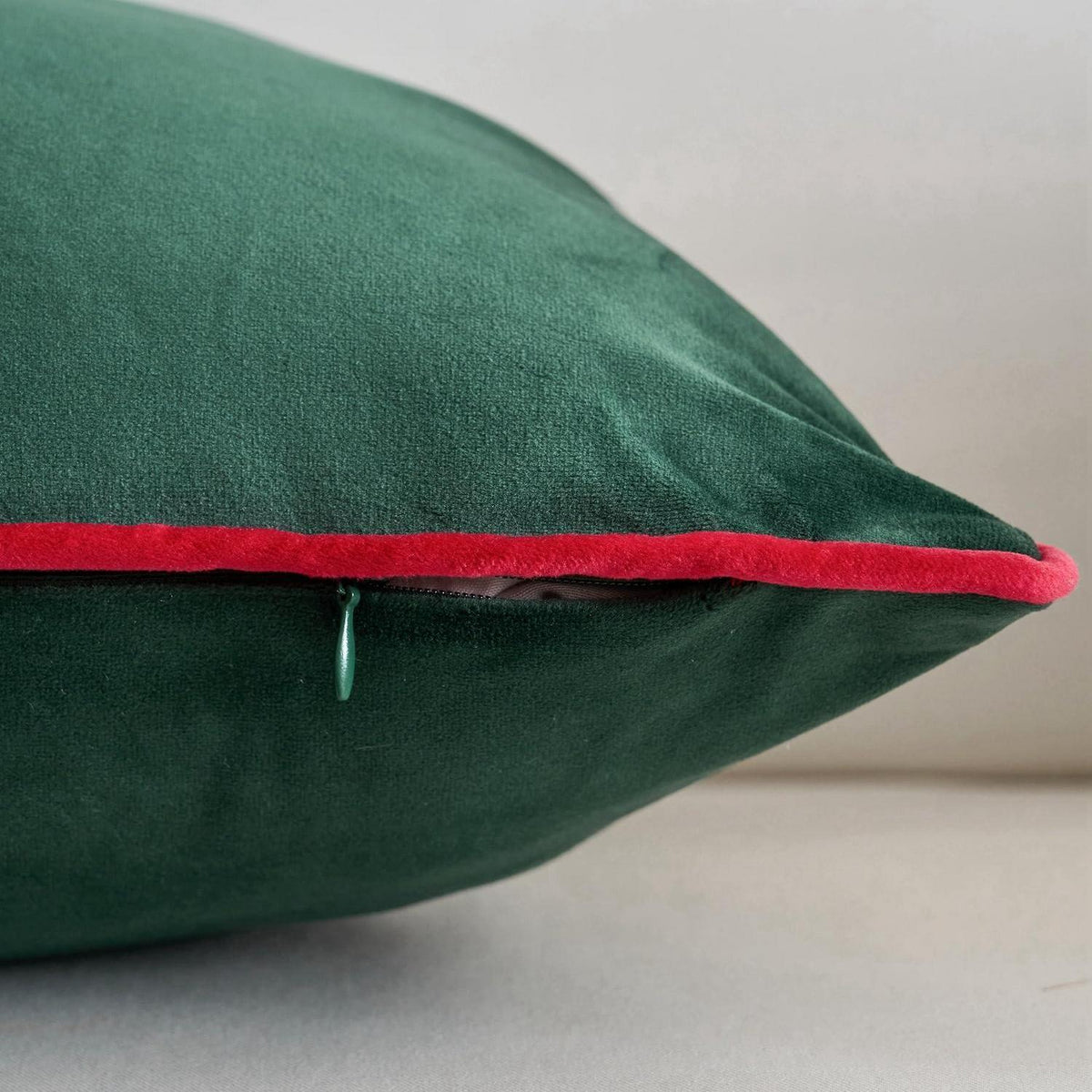 2x Samt Kissenbezug 45x45 cm Dunkelgrün – Luxus Deko Kissen