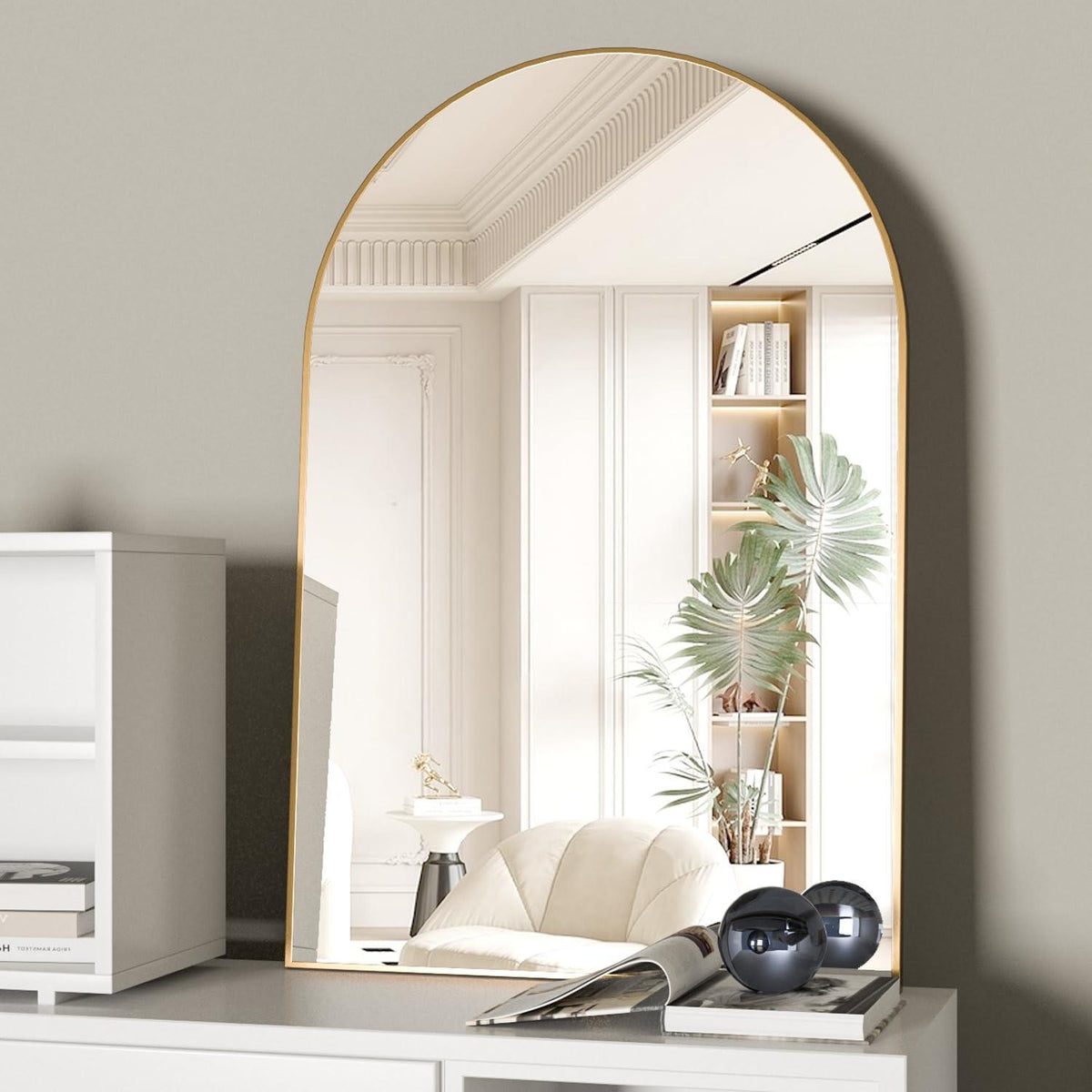 Gewölbter Wandspiegel Gold 60x90 cm – Badezimmer & Deko