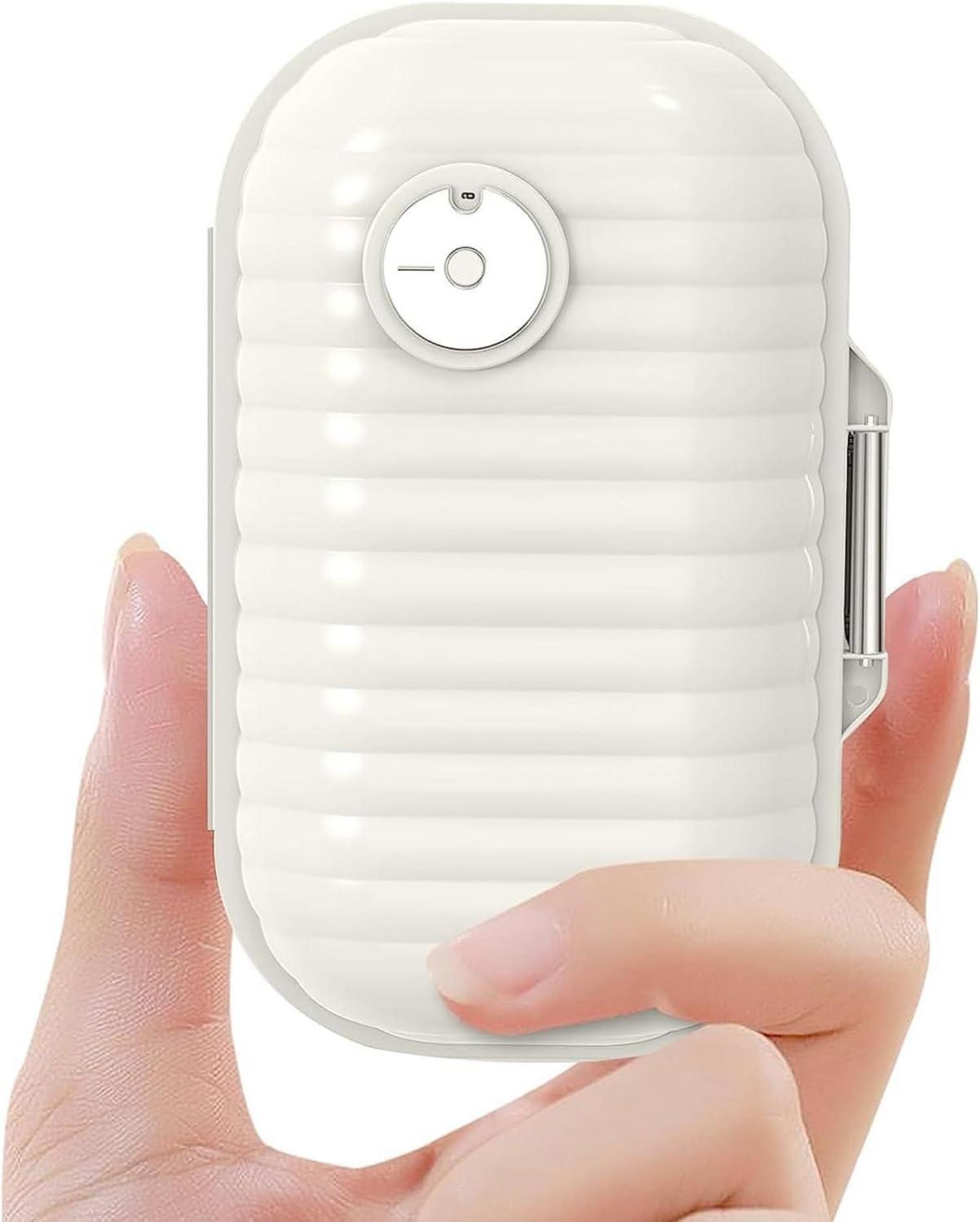 Pillendose Tablettenbox Organizer mit 7 Fächern für unterwegs und