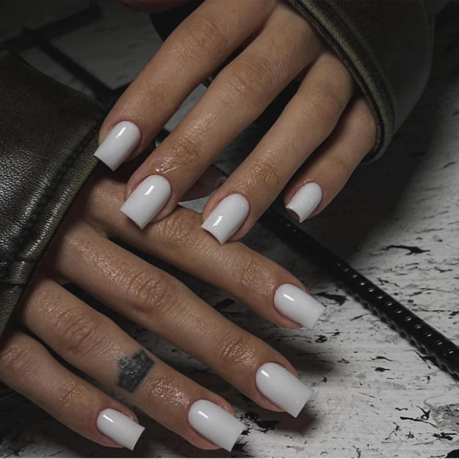24 Stück Natürliche Reinweiß Press on Nails Extra Kurz Set