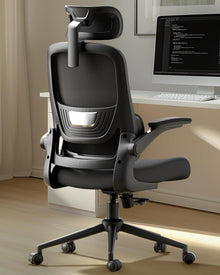 Ergonomischer Bürostuhl mit verstellbarer Lendenstütze und Kopfstütze