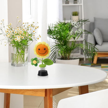 Gestrickte Sonnenblume Autodeko – Wackelfigur für Auto & Büro