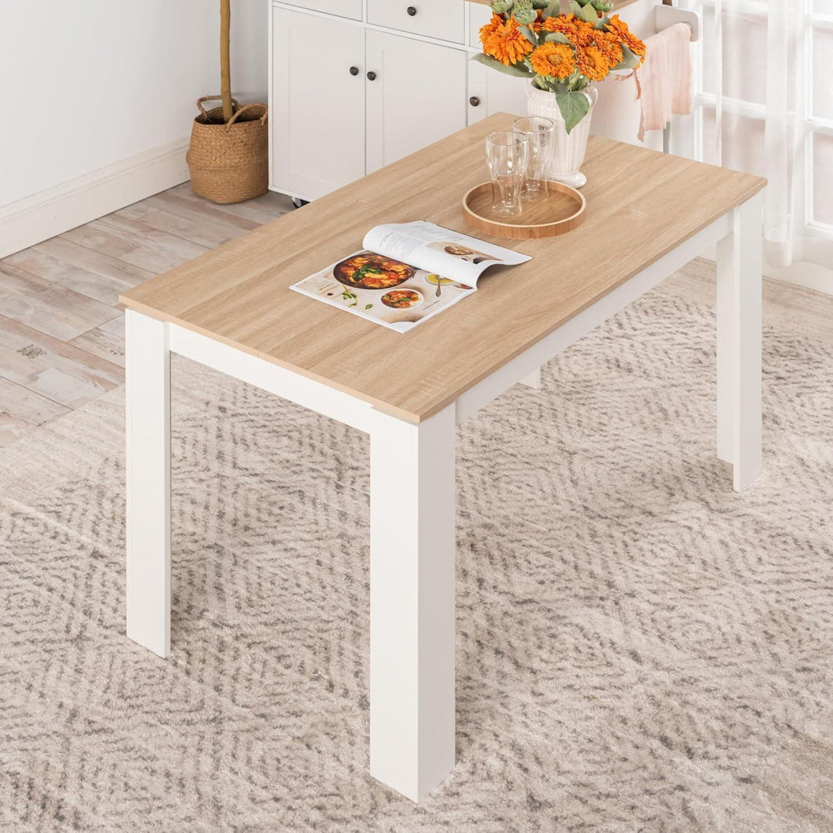 Essgruppe Eiche-Weiß 120cm mit 4 Grau Stühlen