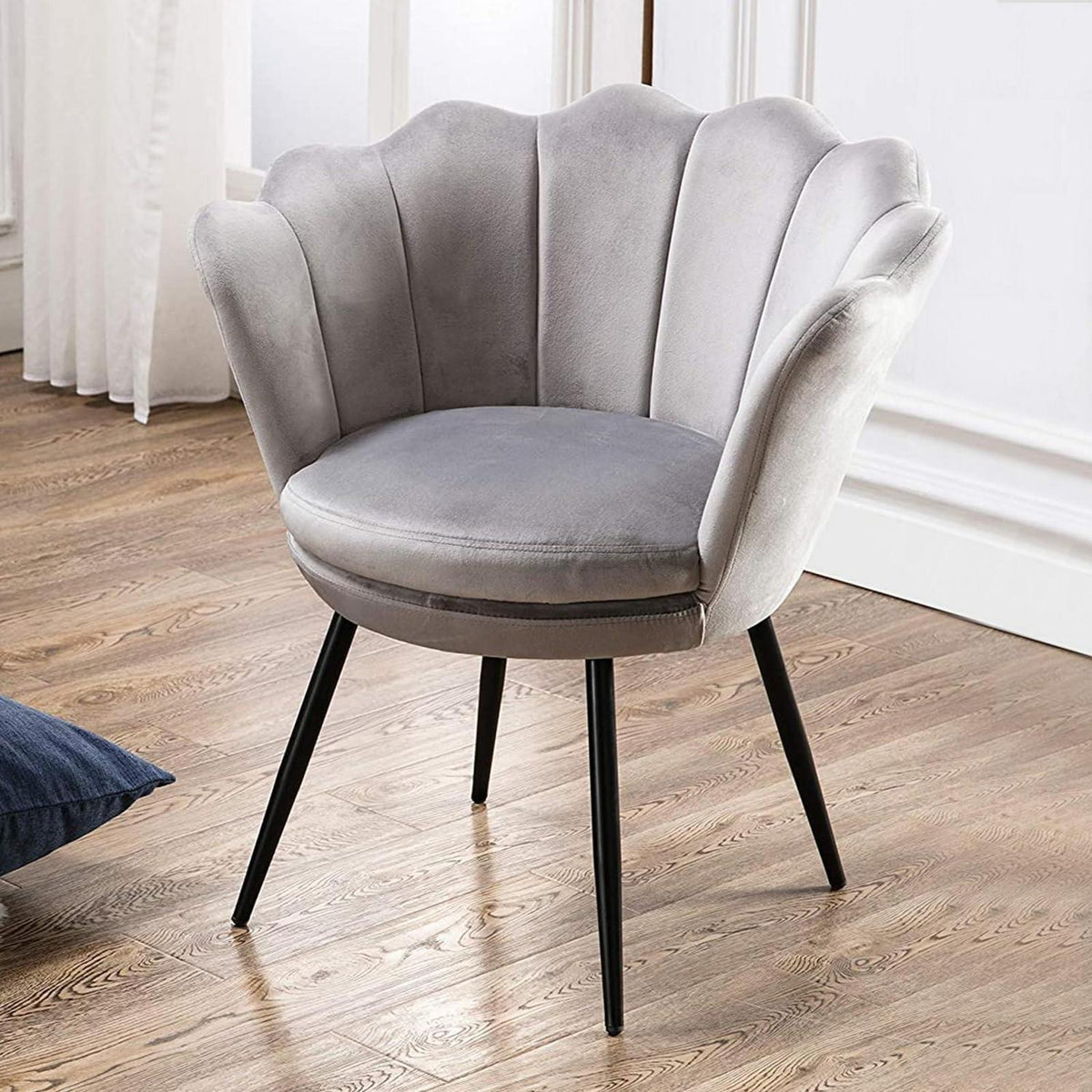 Samt Sessel Wohnzimmer mit Blumenform & Schwarz Beinen