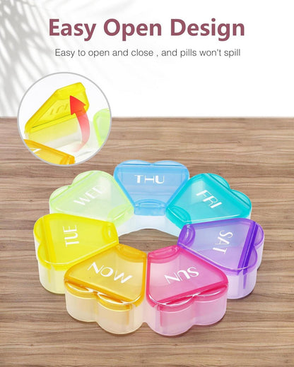 Herzförmige Pillenbox mit 7 Fächern, reisefreundlich & farbcodiert