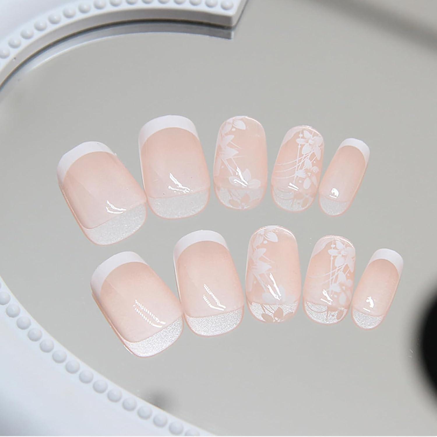 Kurze rosa Press on Nägel French Tip Blumen Design 24 Stück