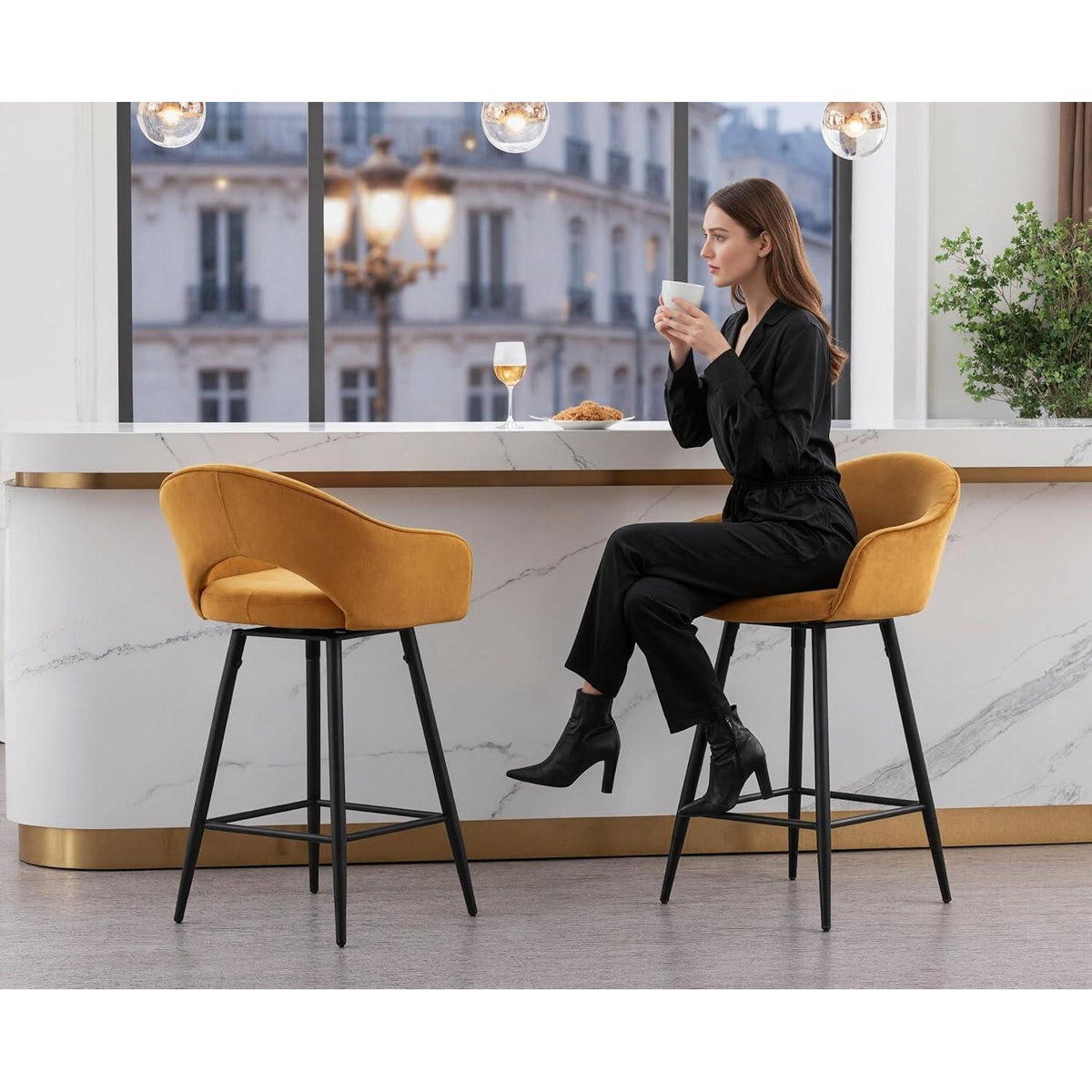 Samt Barhocker 2er Set – Drehbar & Bequem