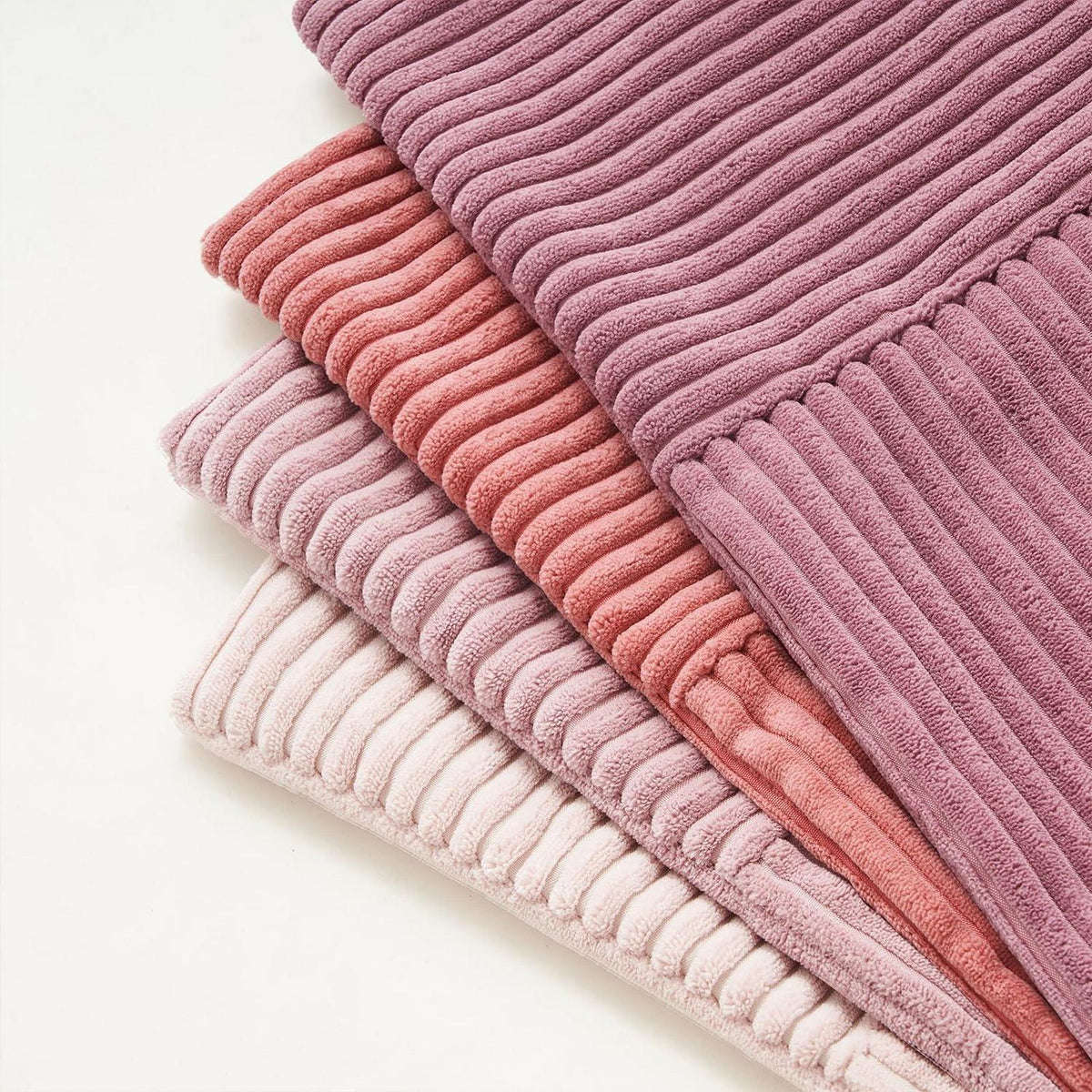Rosa Kissenbezüge 4er Set – 40x40 cm Windmühlen-Design