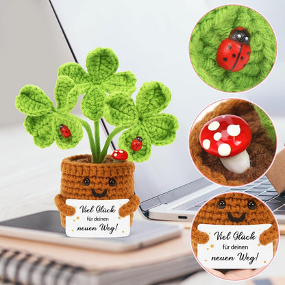 Gestricktes Vierblättriges Glücksbringer - Handgehäkelte Blume