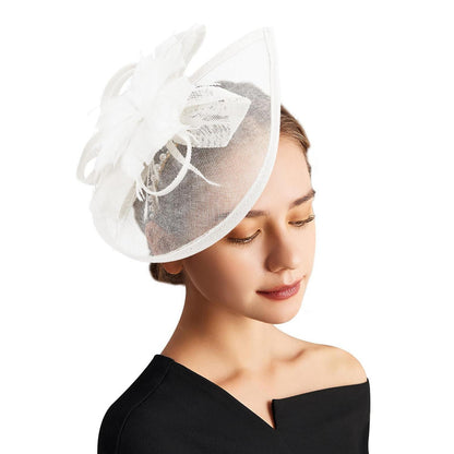 Fascinator Hut Damen mit Schleier & Federblume – Weiß