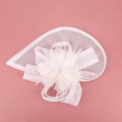 Fascinator Hut Damen mit Schleier & Federblume – Weiß