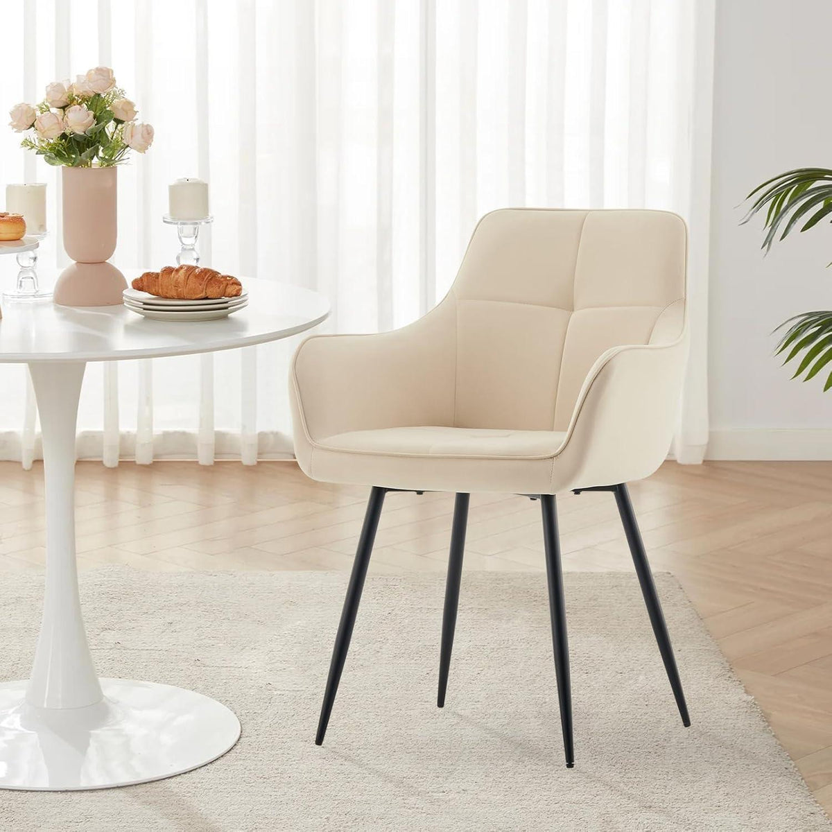 Esszimmerstühle 6er-Set Beige Samt mit Armlehne & Metallgestell