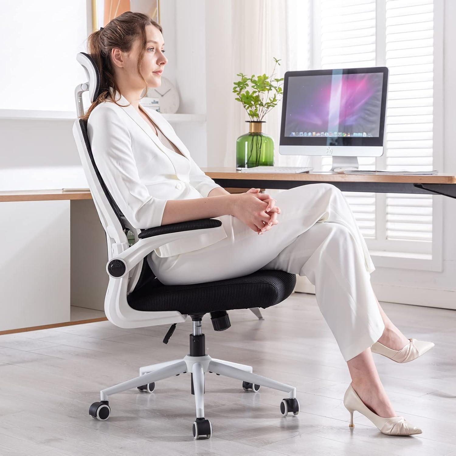 Ergonomischer Bürostuhl mit Kopfstütze und