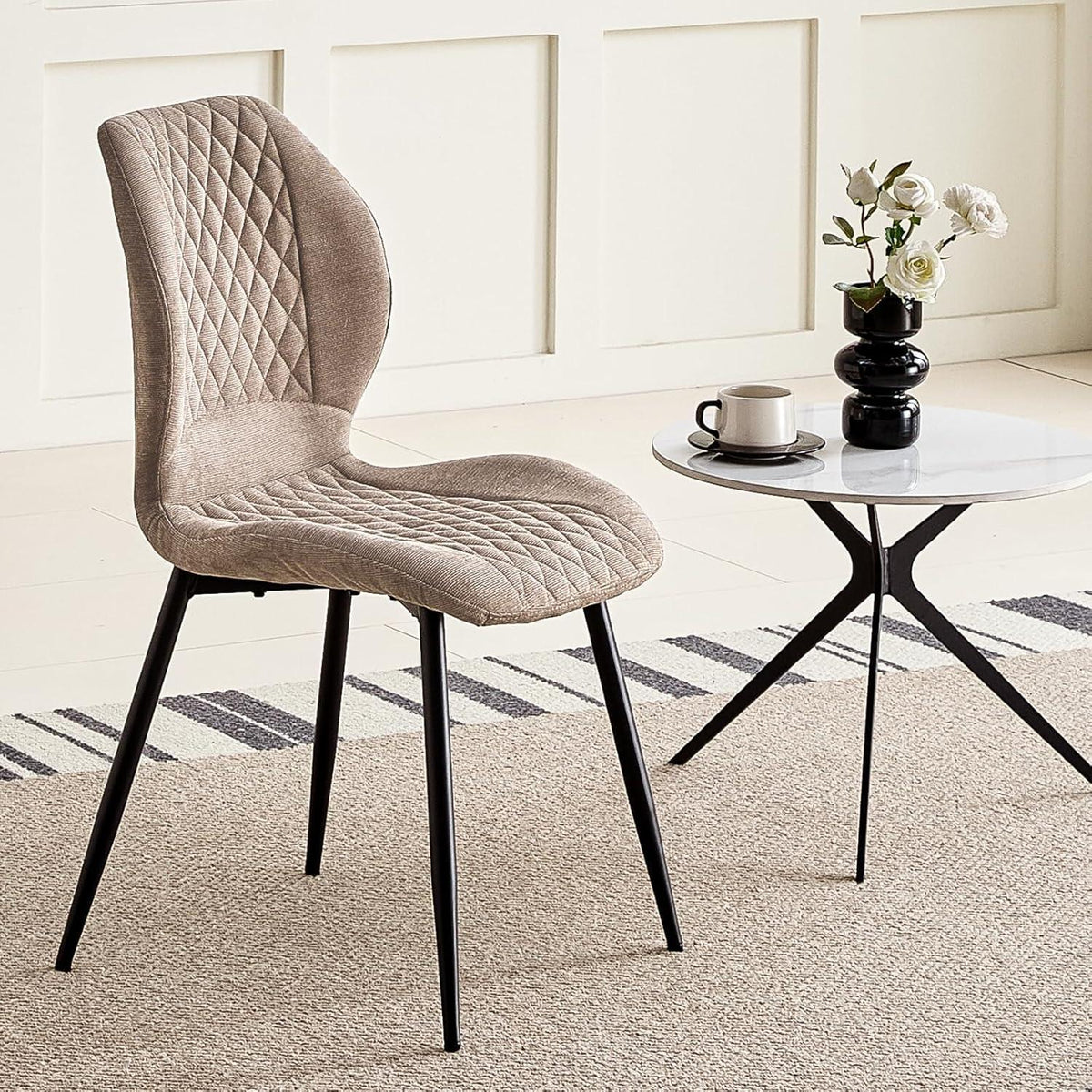 Gepolsterte Esszimmerstühle 4er Set – Braun, Modern & Komfortabel