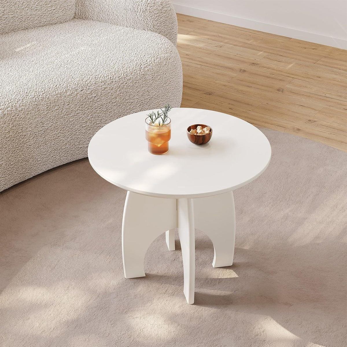 Cremeweißer Beistelltisch – Moderner Sofa- & Side-Tisch