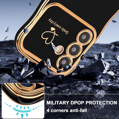 Schutzhülle Samsung Galaxy A17 4G/5G, Mädchen, lockige Wellen, galvanisiert, Schwarz