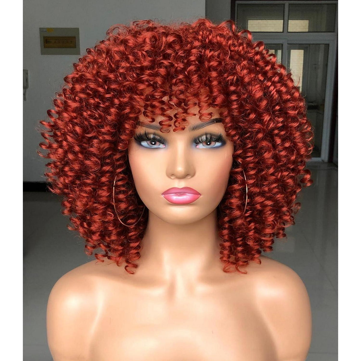 Lockige Afro-Perücke mit Pony – Hitzebeständig & Voluminös (Ingwer)