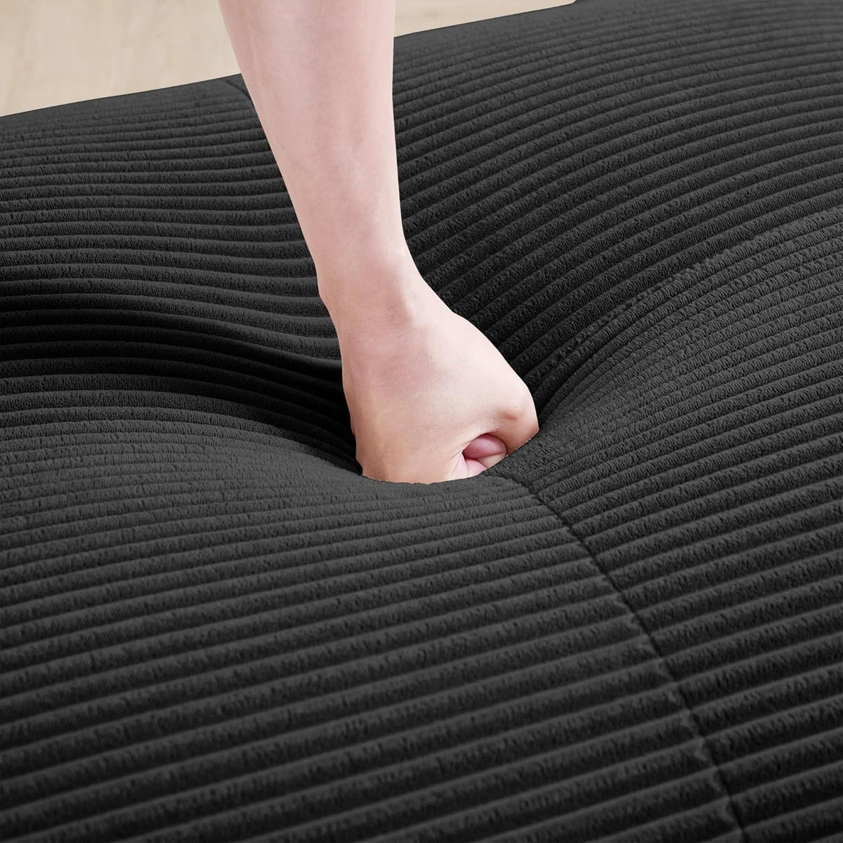 2-4 Sitzer Cord Sofa Schwarz mit Hockern – Modernes Wohnzimmer Sofa