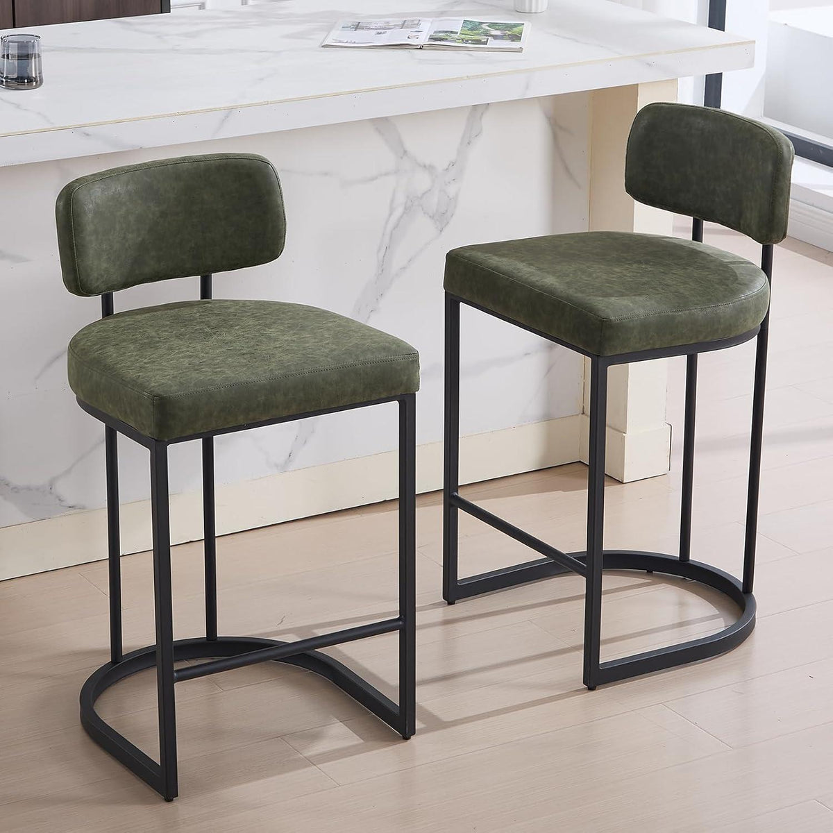 Moderner Barhocker 4er Set in Lederoptik & Metallfuß, Grün