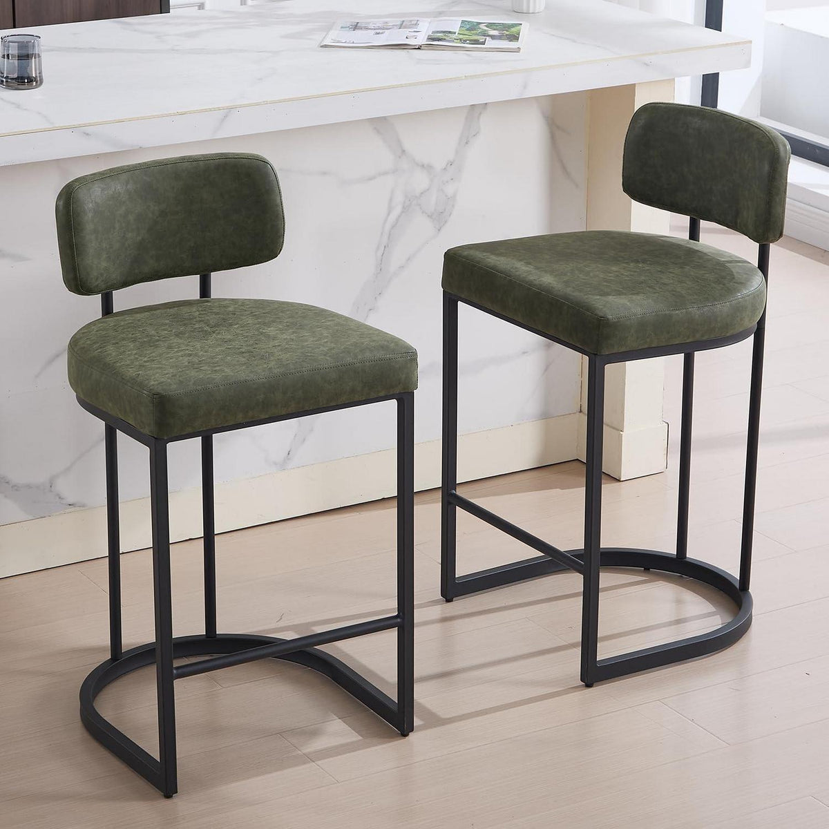 Moderner Barhocker 2er Set in Lederoptik & Metallfuß, Grün