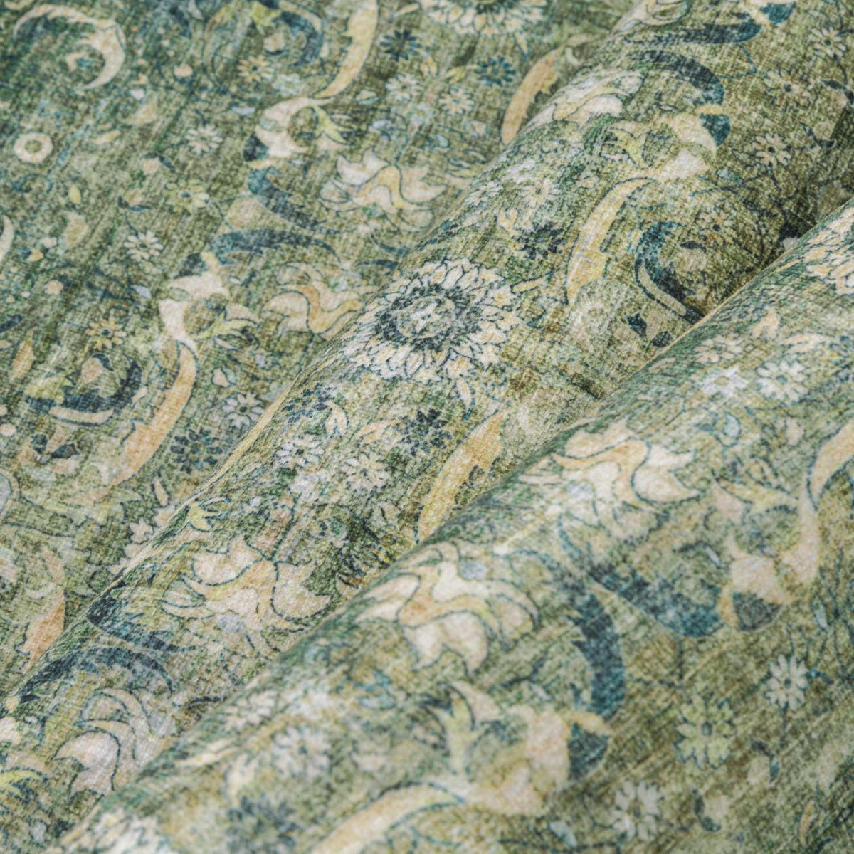 Grüner Vintage Teppich 160x230cm – Waschbar & Rutschfest