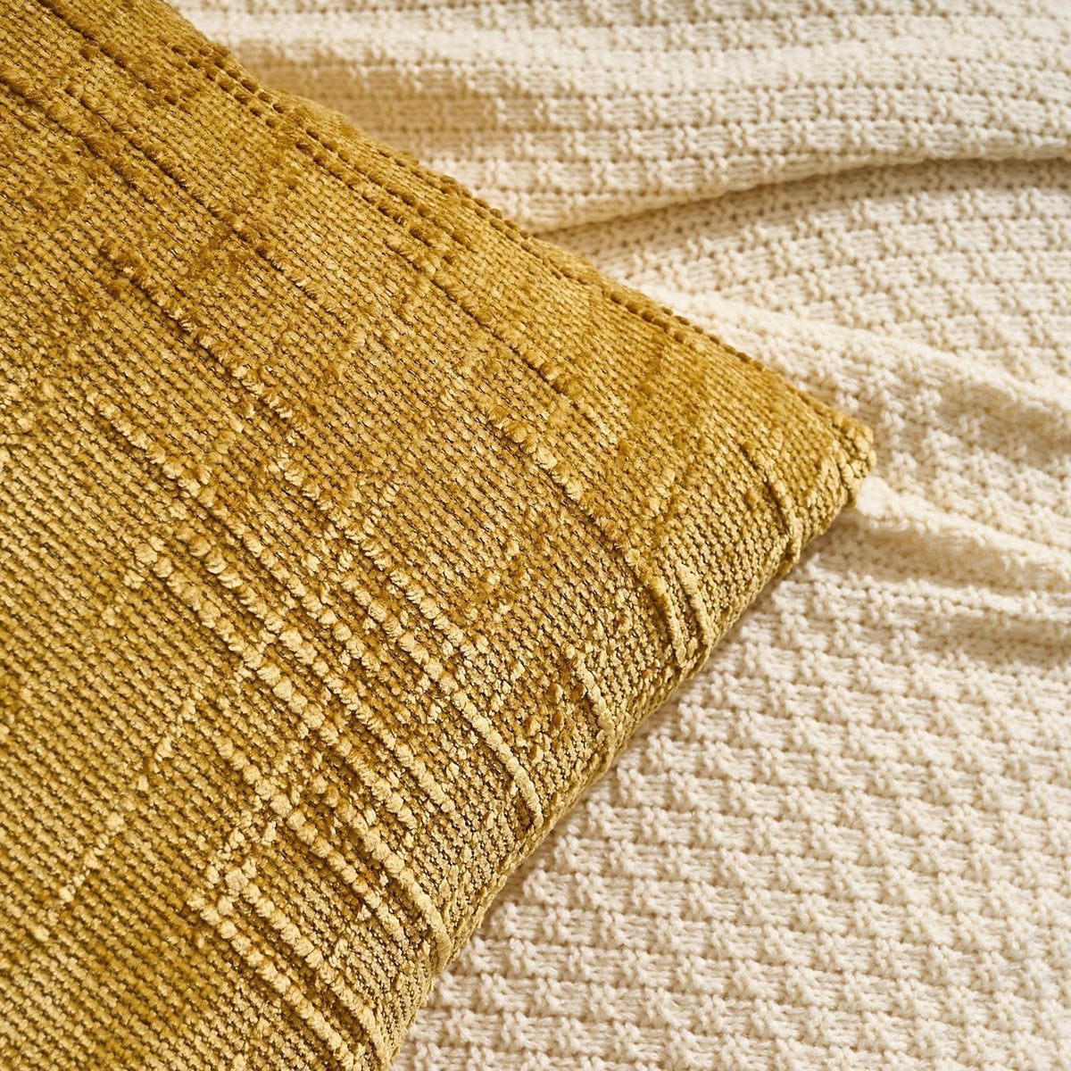 Gelber Chenille Kissenbezug 30x50 cm - 2er Set