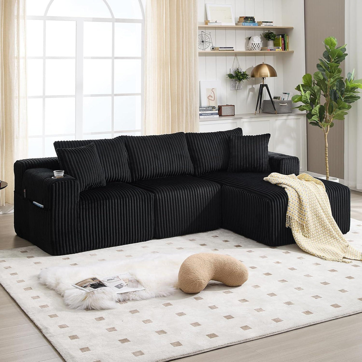 Cordo L-Form Sofa Schwarz – Eckcouch mit Getränkehaltern & Taschen