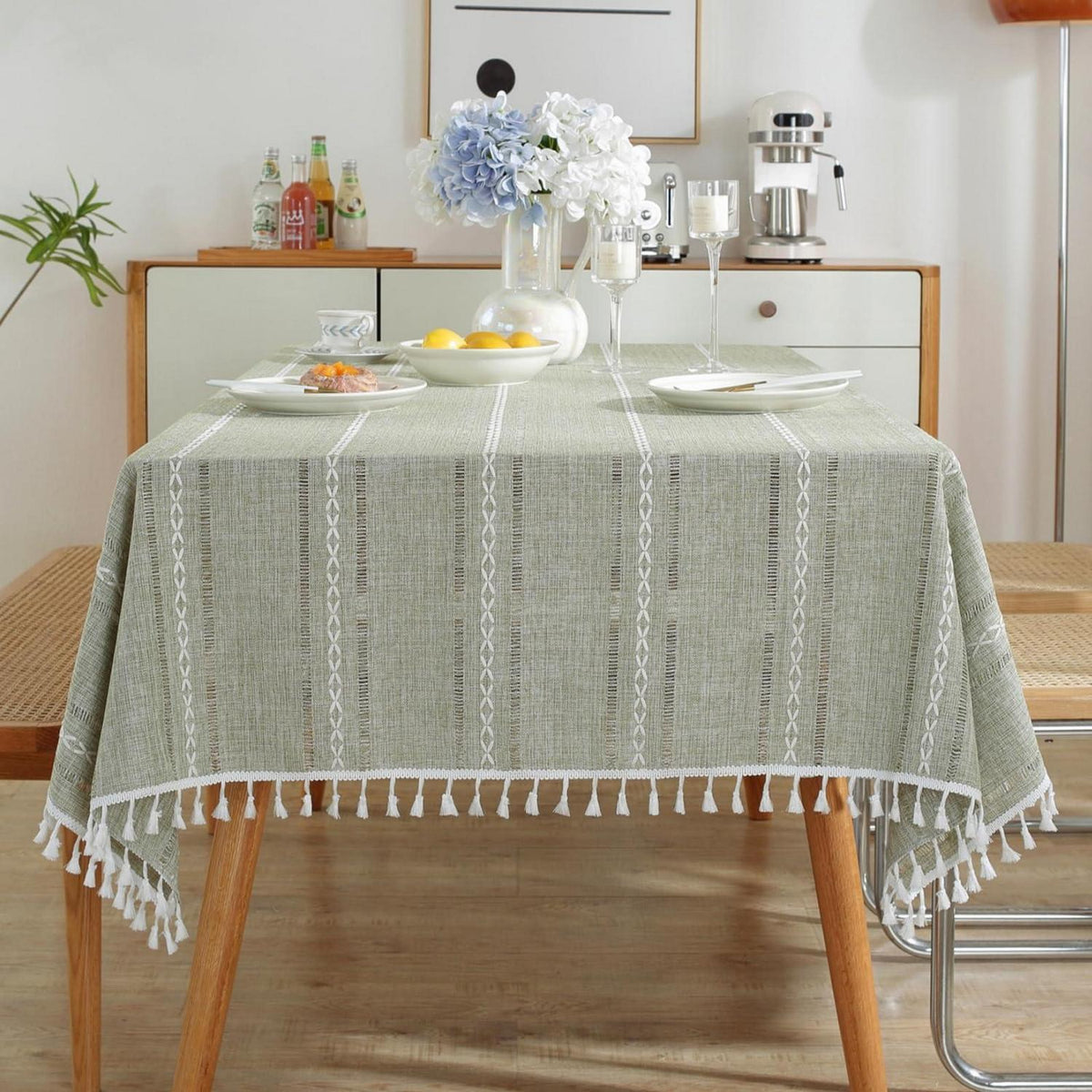 Grüne Baumwoll-Leinen Tischdecke mit Quasten | Rechteckig 140x180cm