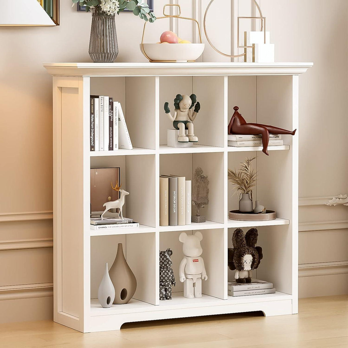 OSCHF 9-Fächers Bücherregal mit Sockel – Weißes Holzregal für Wohnen & Büro