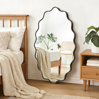 Wavy Ovaler Wandspiegel mit Aluminiumrahmen – 90x60 cm