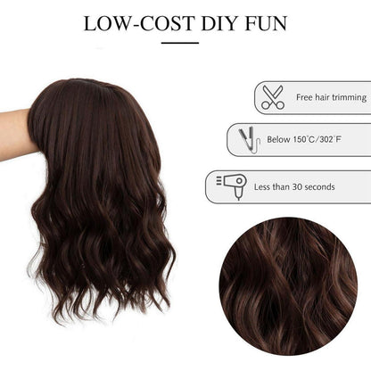 Braune Bob Perücke mit Pony – Lockig & Gewellt