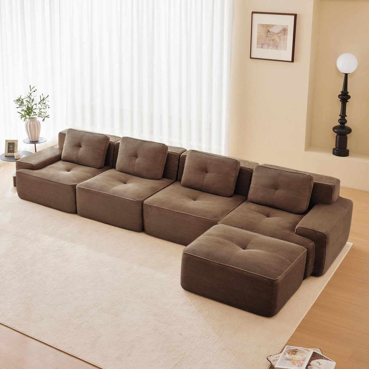 Modularer 4-Sitzer Cord Sofa mit Hocker – Tiefsitz & Komfort