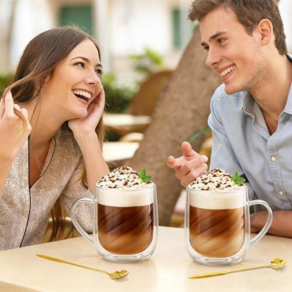 4er Set Doppelwandige Kaffeegläser mit Löffeln – 350ml